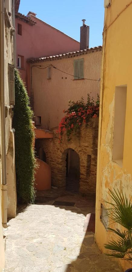 L'Odyssee Provencale, Un Duplex De Charme De 2 Chambres Au Pied Du Village Medieval De Bormes-Les-Mimosas, Offrant Des Prestations Haut De Gamme Et Une Superbe Vue Sur Le Massif Des Maures Exterior foto